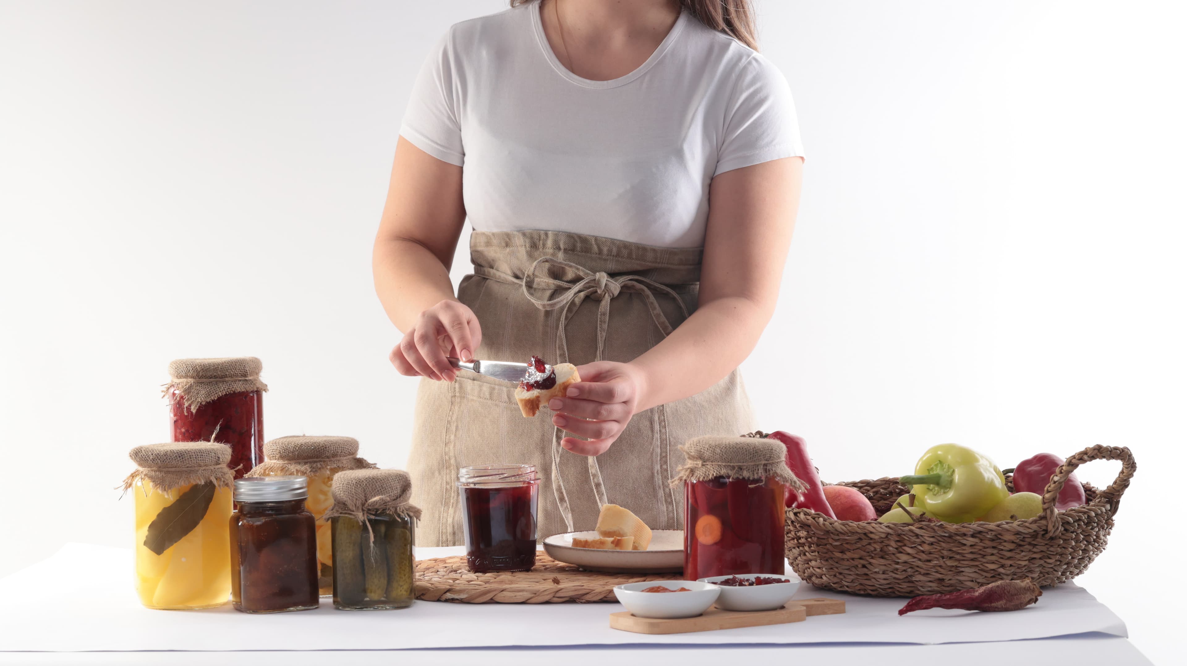 Processed fruit and vegetable products in jars